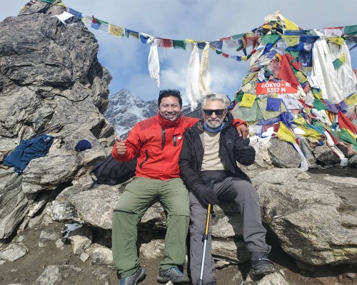 Gokyo Ri Viewpoint